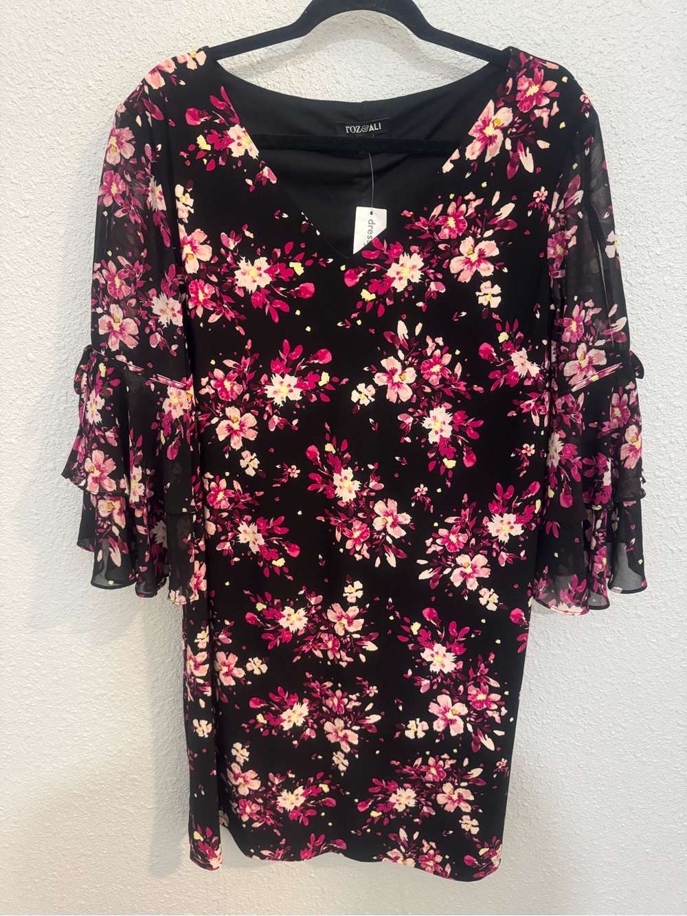 Roz & Ali shift floral dress